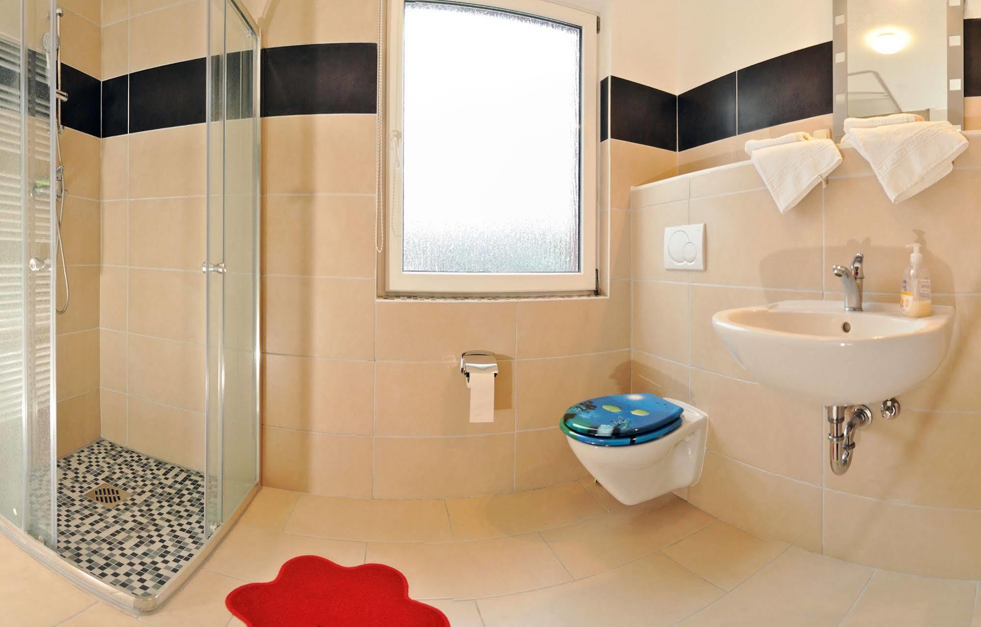Pension Zum Riedensee Bastorf Luaran gambar